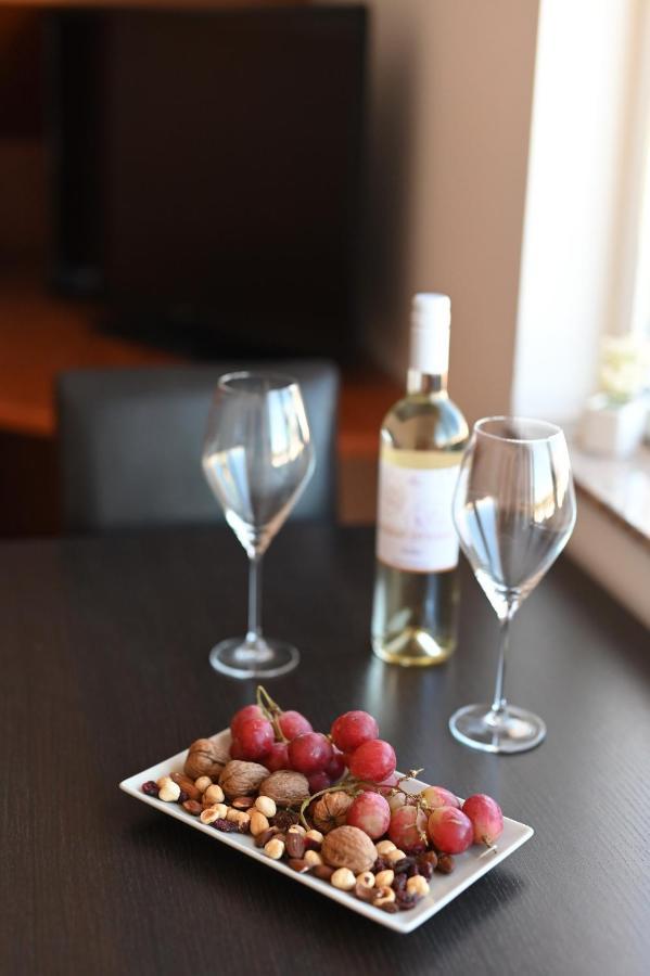 Sunset Beach Suites Kožino Eksteriør bilde
